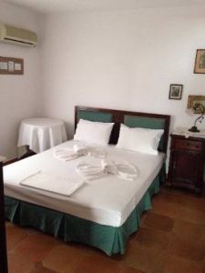 pleoussa-skopelos-apartment-bedroom-resized